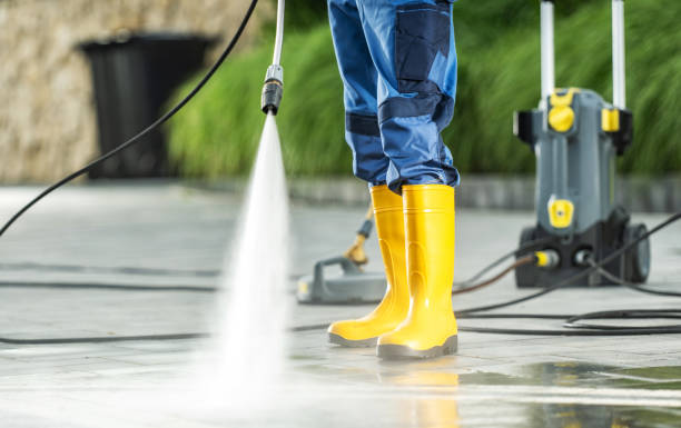 Best Commercial Building Pressure Washing  in Story City, IA